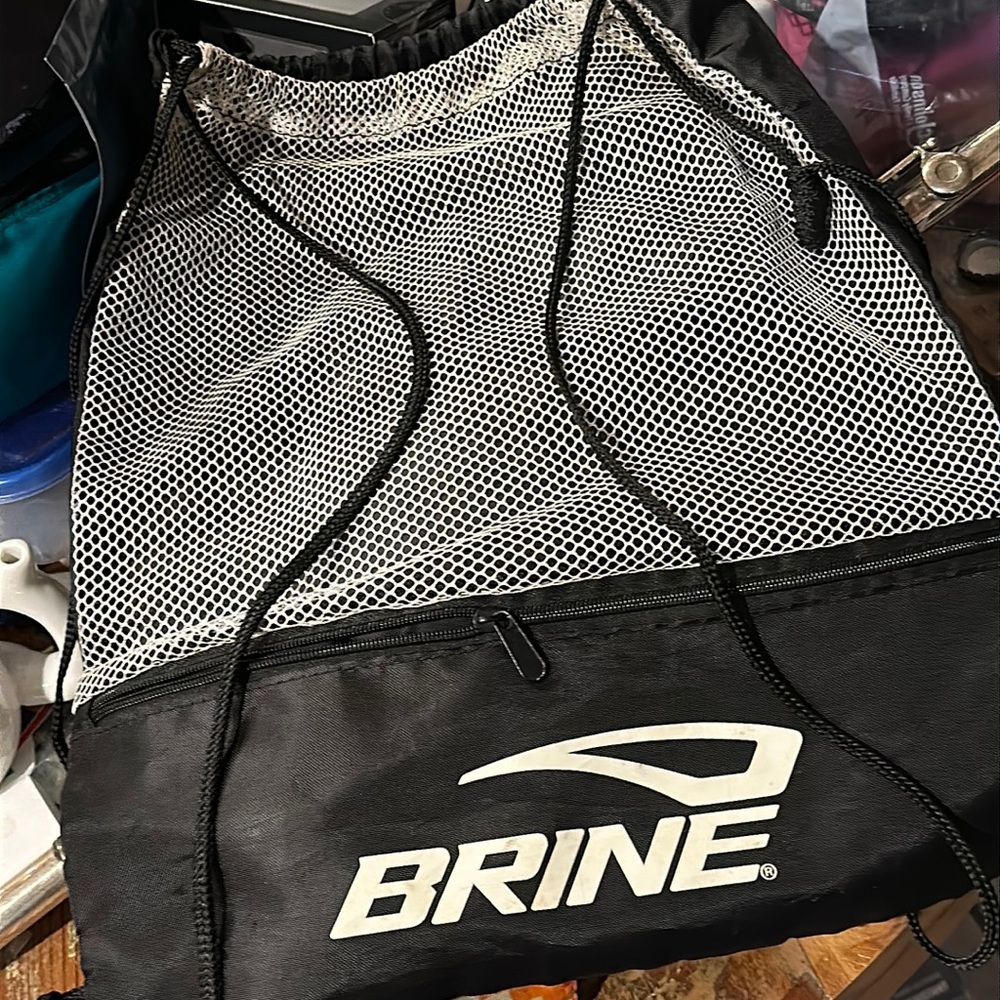 NWOT Brine Discreet Cinch Backpack